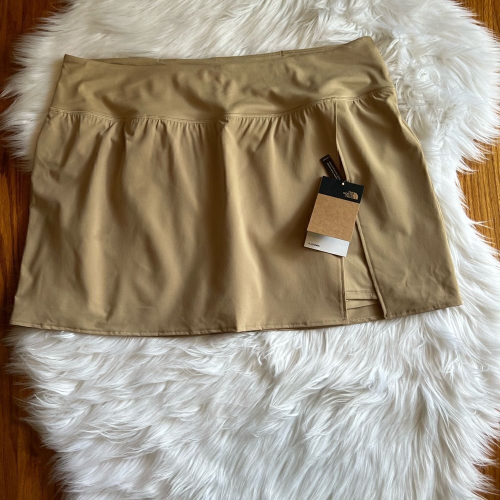 The North Face Khaki Arque Skirt Size XXL NWT